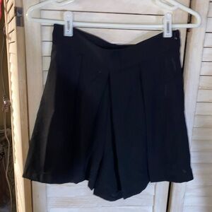 ZARA high waisted shorts pleated Size M Black
